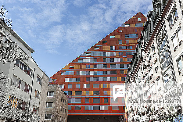 Slowenien  Ljubljana  Blick auf die Fassade des Wohngebäudes R5