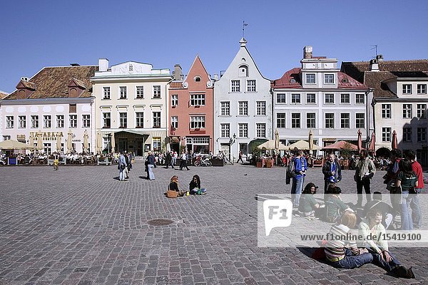 Youngsters on Tallinn Town Hall Square