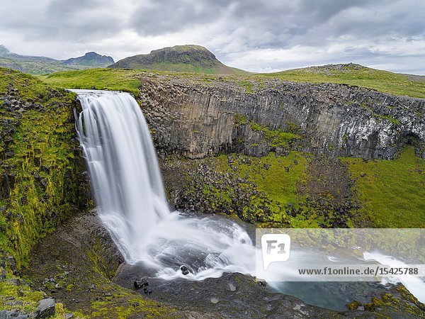 Waterfall Svoedufoss (Svoethufoss). Landscape on peninsuala Snaefellsnes in western Iceland. Europe Northern Europe Iceland.