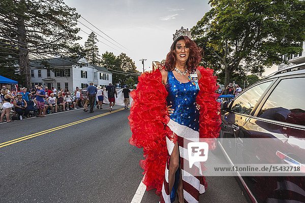 USA New England Massachusetts Cape Ann Gloucester Gloucester Horribles Traditional Parade July 3 Duchess Gigi drag queen NR.