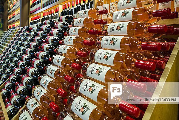 Canada Nova Scotia Annapolis Valley Wolfville Luckett Vineyards winery store wine bottles.