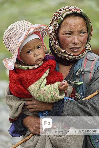 India  Jammu & Kashmir  Ladakh  Miru surroundings  Mother and child.