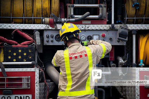 July 3 2019 - This evening has been a fire in the village of Forallac Girona. A field has been fired and a part of a field. There has been any injured during this fire.