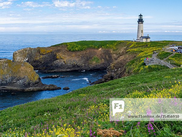 The Yaquina lighthouse also known as the Foulweather Lighthouse was built in the 19th Century to guide mariners off the rugged coast of Oregon.