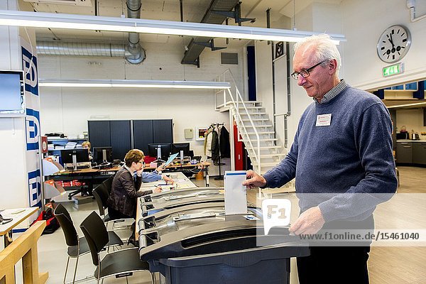 Eindhoven Netherlands. The City Counsil Elections and the votes for the Referendum 2018 were taken at special some places. One of the polling stations was located at the Editorial Desk of Eindhoven's Local Newspaper.