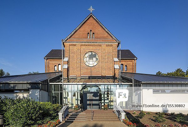 Herten Langenbochum D-Herten D-Herten-Langenbochum Ruhr area Westphalia North Rhine-Westphalia NRW Church of Visitation catholic church of the congregation St Martinus brick building