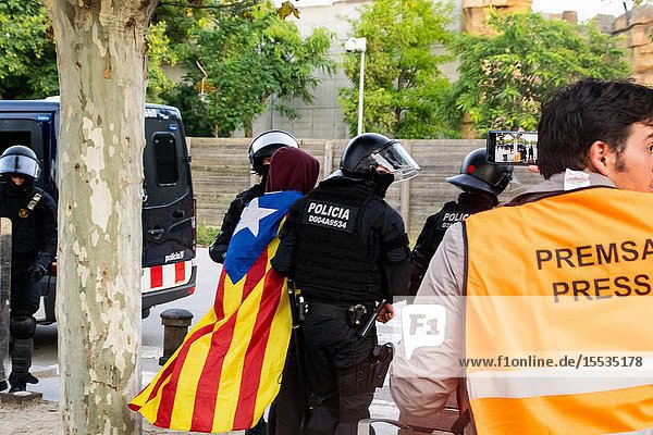 September 11 2019 - Manifestation against the catalan politicians in fron of the Catalonia Parliament in Barcelona.