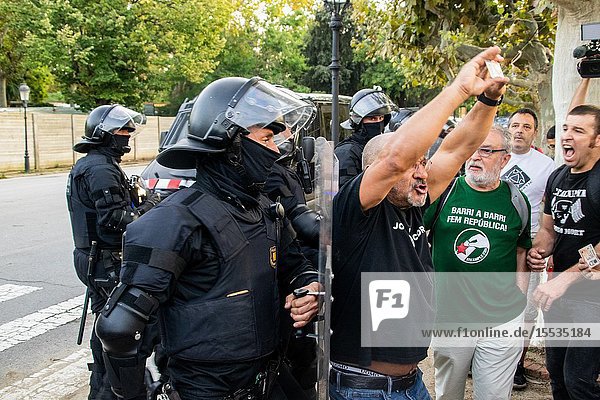 September 11 2019 - Manifestation against the catalan politicians in fron of the Catalonia Parliament in Barcelona.