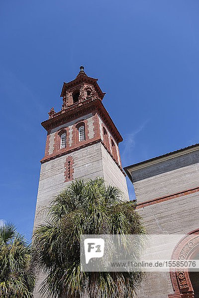 Glockenturm des Flagler College in St. Augustine  USA