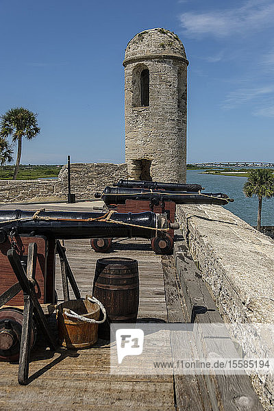 Kanonen auf dem Castillo de San Marcos in St. Augustine  USA