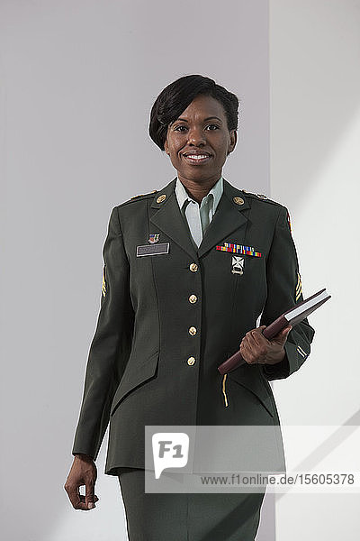 Porträt einer Ärztin der US-Armee