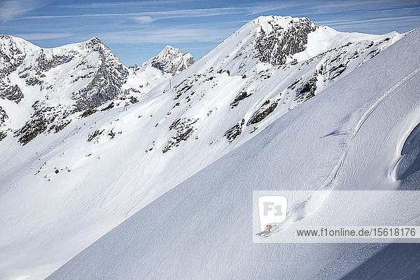 Skifahren in den Bergen von Val d'Isere  Frankreich