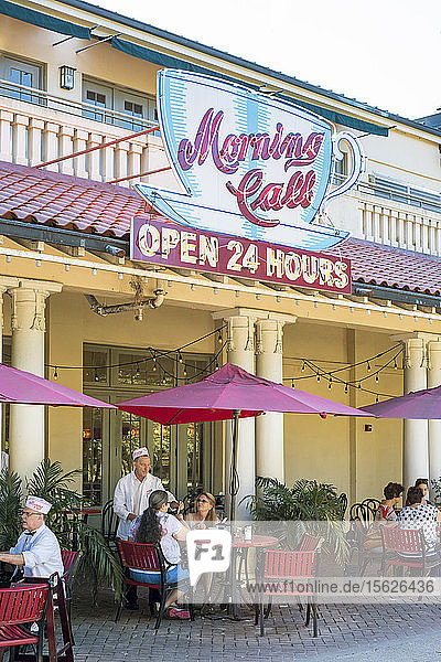 Vereinigte Staaten  Louisiana  New Orleans  City Park. Morning Call Cafe  Coffeeshop  bekannt für Zichorienkaffee und Beignets.