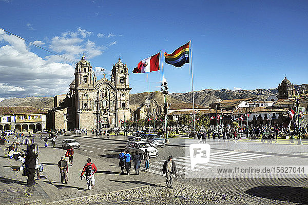 Die Kirche auf dem Hauptplatz Plaza De Armas in Cusco  Peru