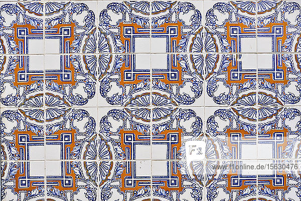 Portugal  Lissabon  Alfama  Keramikfliesen Azulejos an der Wand