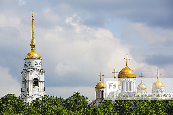 Mariä-Entschlafens-Kathedrale mit Glockenturm; Wladimir  Oblast Wladimir  Russland