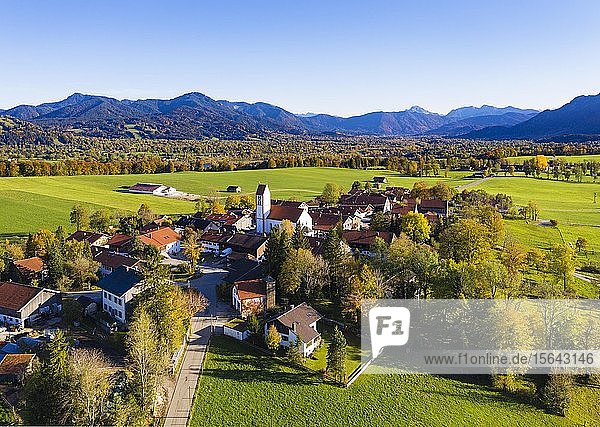 Wackersberg  Isarwinkel  Luftbild  Oberbayern  Bayern  Deutschland  Europa