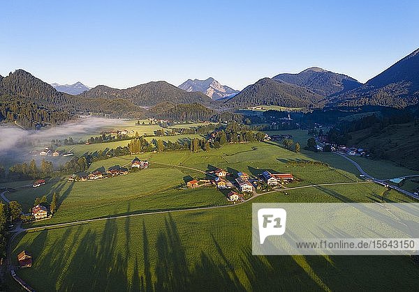 Jachenau im Morgenlicht  Isarwinkel  Luftbild  Oberbayern  Bayern  Deutschland  Europa
