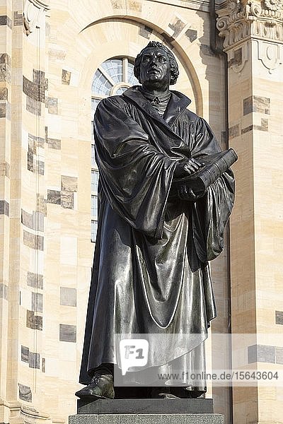 Lutherdenkmal Neumarkt Dresden Sachsen Deutschland Europa