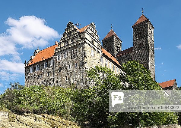 Schlossberg mit Stiftskirche St. Servatii  Quedlinburg  Sachsen-Anhalt  Deutschland  Europa