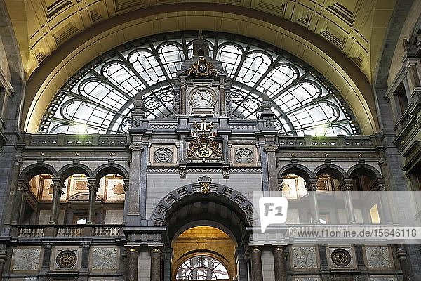 Historischer Bahnhof Antwerpen-Centraal  Antwerpen  Belgien  Europa