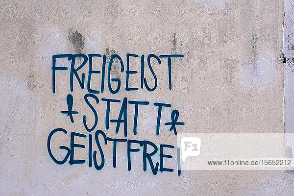 Freigeist statt Geistfrei text written with graffiti on wall