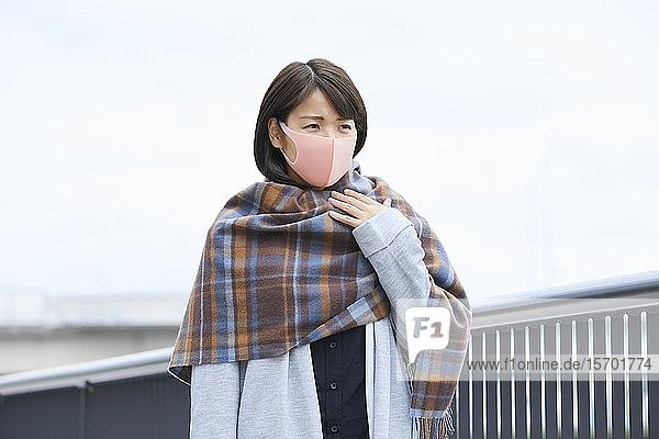 Japanese woman wearing mask