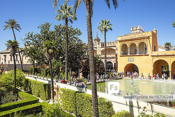 Der Quecksilberbrunnen im Jardin del Estanque  Gärten des Palastes Real Alcazar  UNESCO-Weltkulturerbe  Sevilla  Andalusien  Spanien  Europa