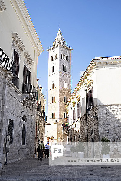 Italien  Apulien  Trani  Glockenturm der Kathedrale San Nicola Pellegrino