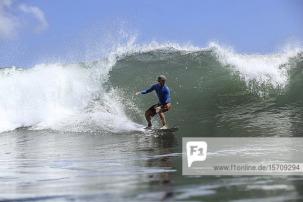 Surfer  Bali  Indonesia