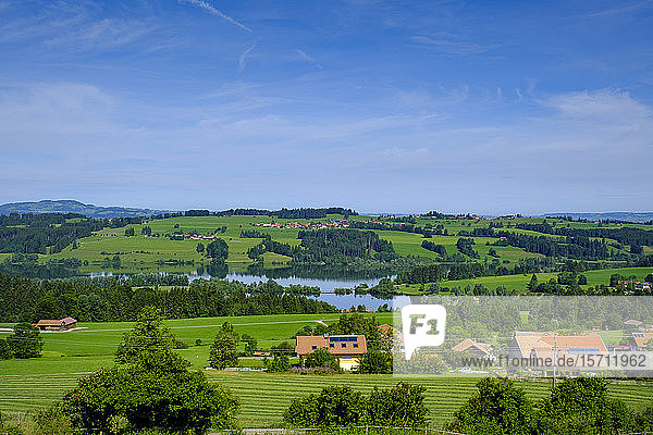Deutschland  Bayern  Mittelberg  Dorf auf dem Land und Rottachsee-Stausee