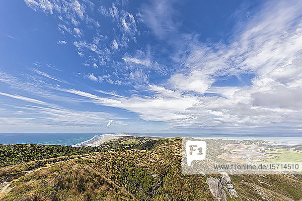 Neuseeland Blick auf die Wolken über der Kap-Abschiedsspitze