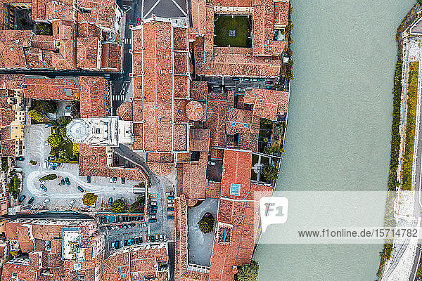 Italien  Venetien  Luftaufnahme von Verona und Etsch
