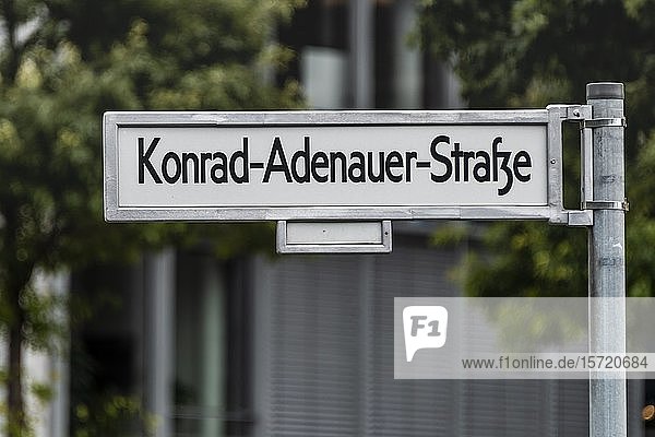 Konrad Adenauer Straße  Straßenschild  Berlin  Deutschland  Europa