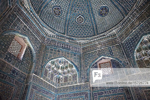 Innenansicht Mausoleum  Grabmal von Shah-i-Zinda  Samarkand  Provinz Samarqand  Usbekistan  Asien