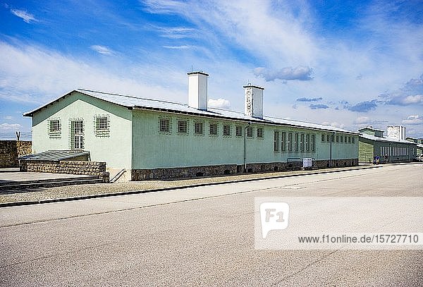 Lagergefängnis mit Appellplatz  KZ-Gedenkstätte  Konzentrationslager Mauthausen  Mauthausen  Oberösterreich  Österreich  Europa