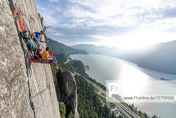 Großwandklettern mit portaledge Squamish Britisch-Kolumbien Kanada