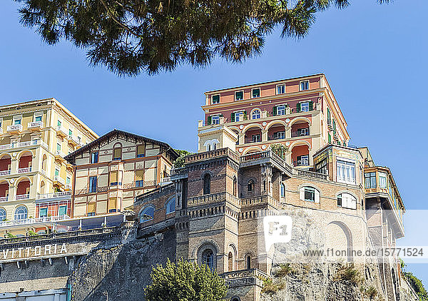 Farbenfrohe Architektur auf der Insel Capri; Capri  Italien