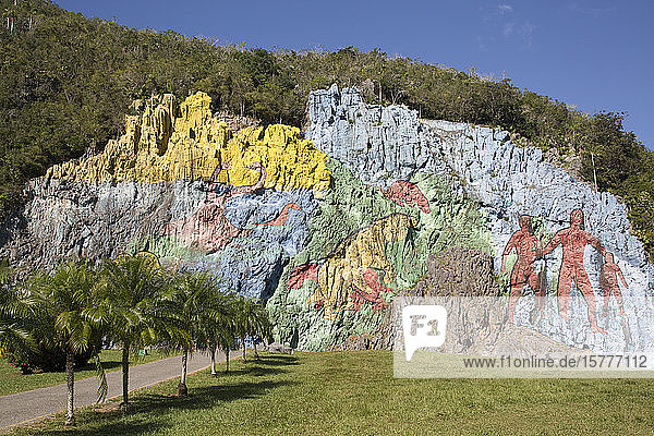 Wandgemälde der Vorgeschichte  Vinales-Tal  UNESCO-Welterbe  Kuba  Westindien  Karibik  Mittelamerika