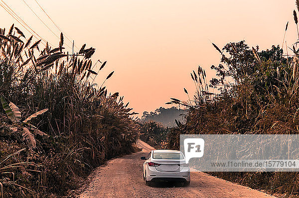 Autoreise zwischen Vietnam und Laos
