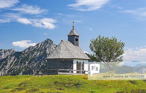 Postalmkapelle mit Rinnkogel  Postalm  Strobl  Salzkammergut  Österreich  Europa