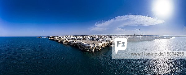 Luftaufnahme von Polignano a Mare  Apulien  Süditalien  Italien  Europa