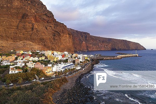 Vueltas mit Hafen, Valle Gran Rey, Luftaufnahme, La Gomera, Kanarische Inseln, Spanien, Europa