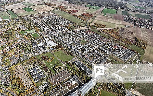 Stadtteil Kronsberg oder Bemerode-Ost erbaut als Neubausiedlung für die Weltausstellung EXPO 2000 Hannover Niedersachsen Deutschland Europa