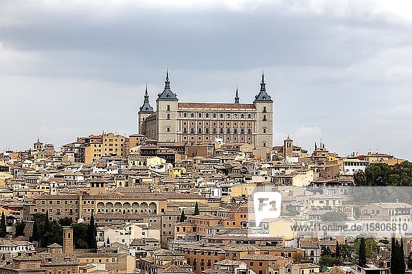 Alcazar de Toledo  Toledo  Castile La Mancha  Spain  Europe