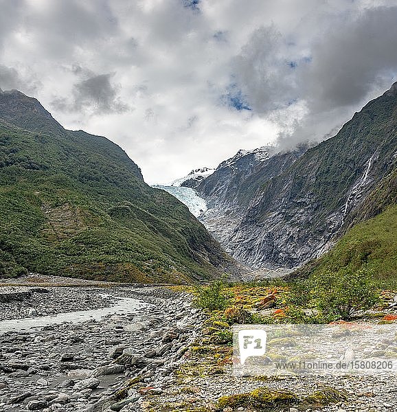 Glacier river Waiho River  behind glacier tongue of Franz Josef Glacier  West Coast  South Island  New Zealand  Oceania