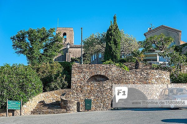 Historische Stadtmauer  Gassin  Var  Provence-Alpes-Cote d Azur  Frankreich  Europa