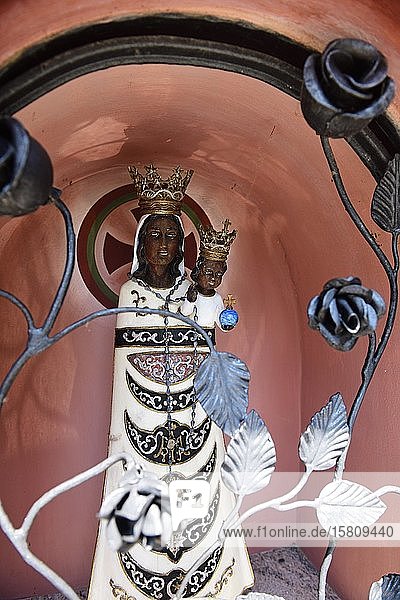 Schwarze Madonna der Wallfahrtskirche Mariastein Wörgl Kitzbüheler Alpen Tirol Österreich Europa