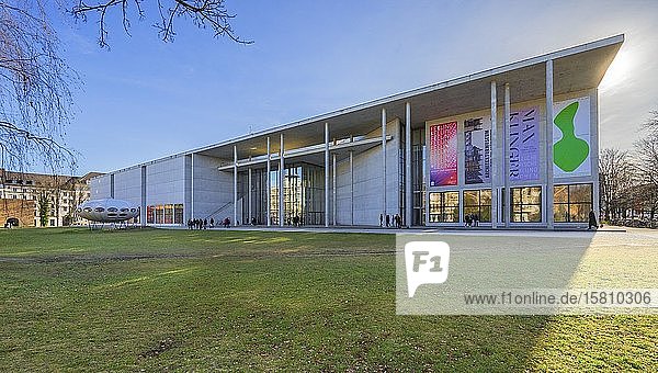 Nordfassade  Pinakothek der Moderne  München  Oberbayern  Bayern  Deutschland  Europa