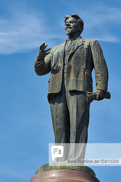 Statue von Michail Iwanowitsch Kalinin  Kalinin-Platz  Oblast Kaliningrad  Russland  Europa